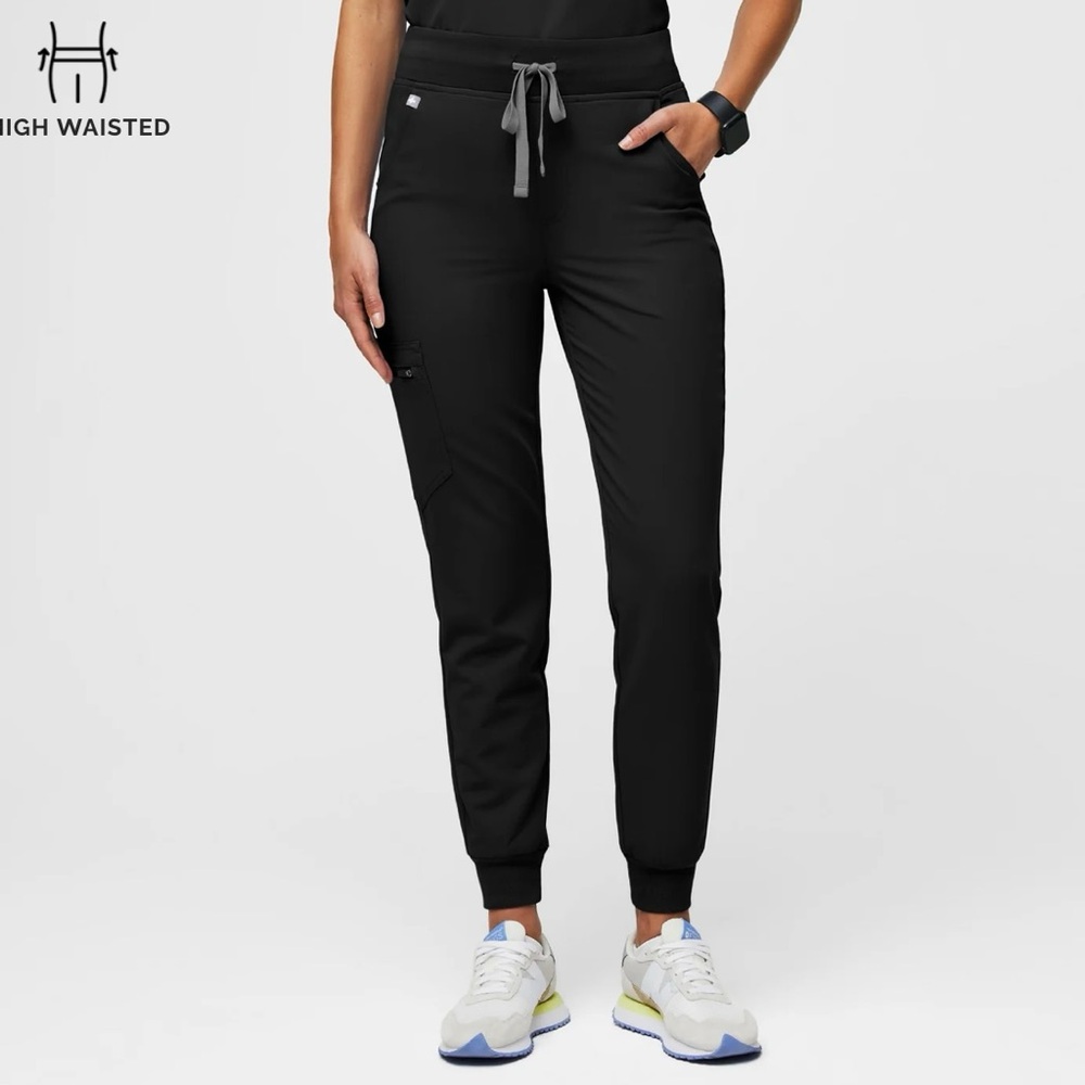 FIGS High Waisted Zamora Jogger Scrub Pant